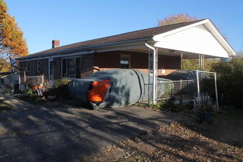 5808 Jones Dr, Dublin, VA 24084 photo 2