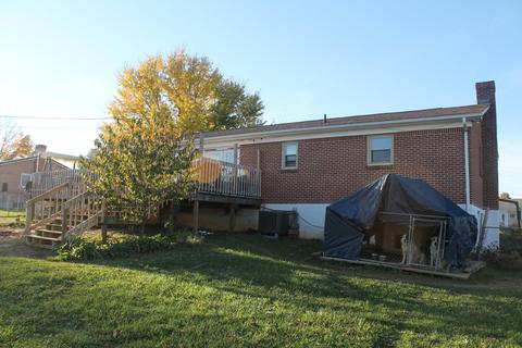 5808 Jones Dr, Dublin, VA 24084 photo 6