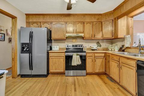 2177 Lipscomb Rd, Moneta, VA 24121 photo 7