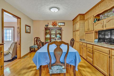 2177 Lipscomb Rd, Moneta, VA 24121 photo 12