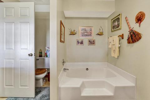 2177 Lipscomb Rd, Moneta, VA 24121 photo 24