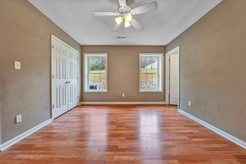 392 4th St, Buchanan, VA 24066 photo 16