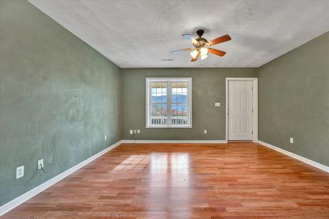 392 4th St, Buchanan, VA 24066 photo 6