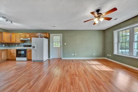 392 4th St, Buchanan, VA 24066 photo 12