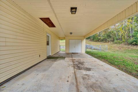 392 4th St, Buchanan, VA 24066 photo 21