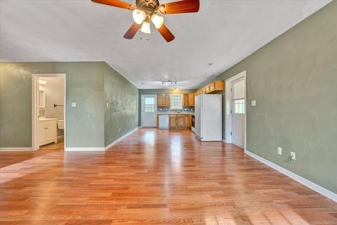 392 4th St, Buchanan, VA 24066 photo 7
