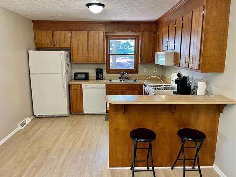 208 Colonial Ct, Forest, VA 24551 photo 7