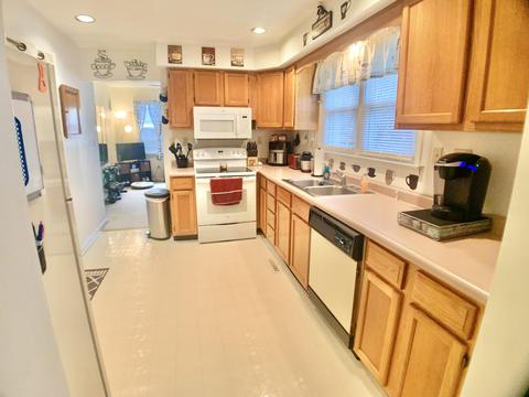126 E Gordon St, Covington, VA 24426 photo 10
