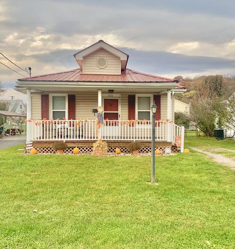 126 E Gordon St, Covington, VA 24426 photo 25
