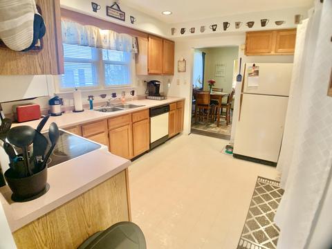 126 E Gordon St, Covington, VA 24426 photo 11