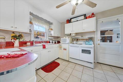 2955 Baker Dr, Vinton, VA 24179 photo 5