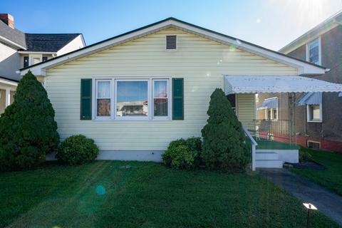 333 E Oak St, Covington, VA 24426 photo 1