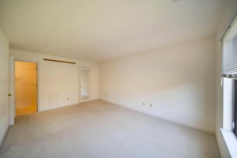 2425 Barnside Ct, Salem, VA 24153 photo 14