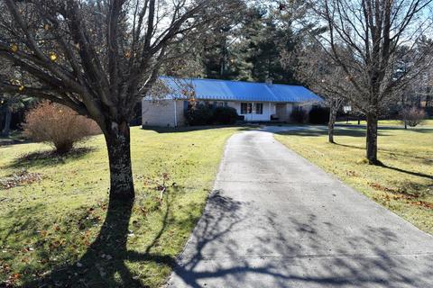 1554 Daniels Run Rd NE, Check, VA 24072 photo 1