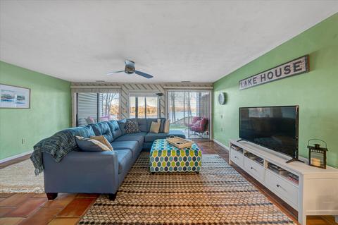 140 Windlass Pointe Dr, Moneta, VA 24121 photo 32