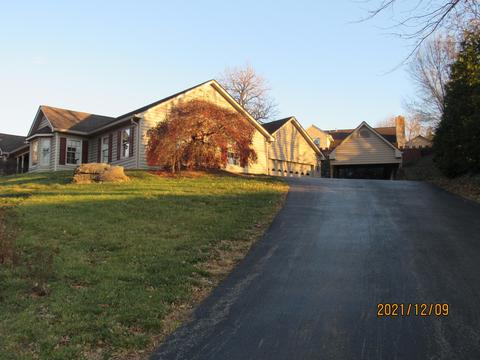 910 8th St, Salem, VA 24153 photo 2
