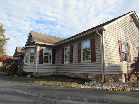 910 8th St, Salem, VA 24153 photo 4
