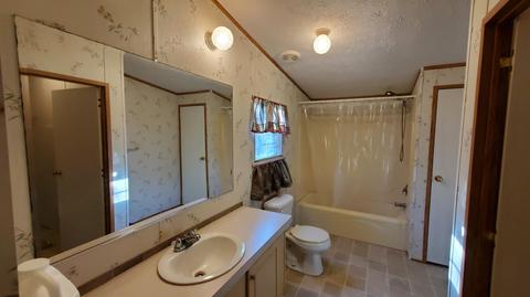 108 Tosh Ln, Goodview, VA 24095 photo 17