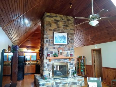 612 Cedar Ln, Buchanan, VA 24066 photo 18
