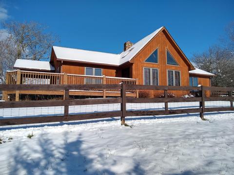 612 Cedar Ln, Buchanan, VA 24066 photo 4