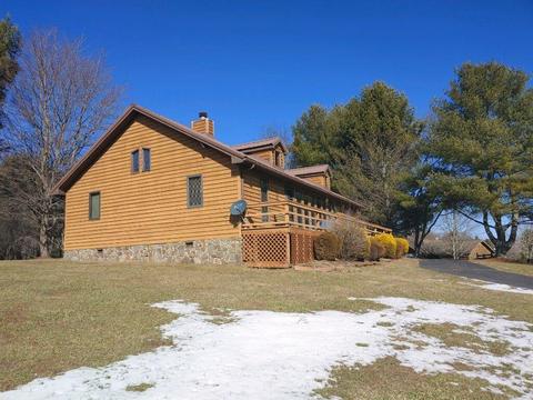 15 Fairlake Ln, Laurel Fork, VA 24352 photo 4