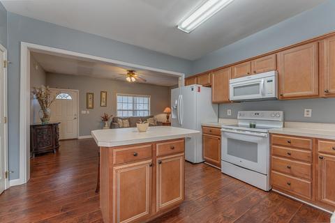 115 Chenault St, Buchanan, VA 24066 photo 15
