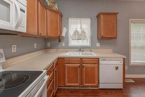 115 Chenault St, Buchanan, VA 24066 photo 9