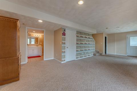 115 Chenault St, Buchanan, VA 24066 photo 37