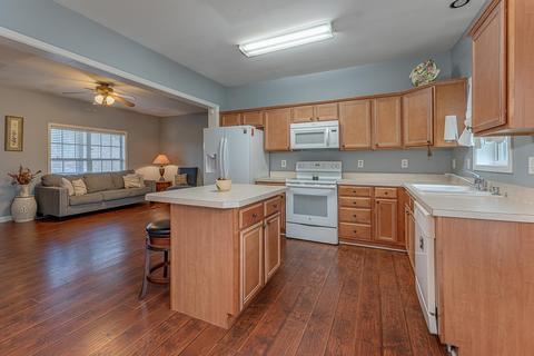 115 Chenault St, Buchanan, VA 24066 photo 8