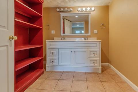 115 Chenault St, Buchanan, VA 24066 photo 38