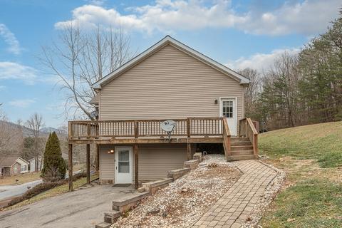 115 Chenault St, Buchanan, VA 24066 photo 46