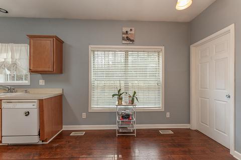 115 Chenault St, Buchanan, VA 24066 photo 10