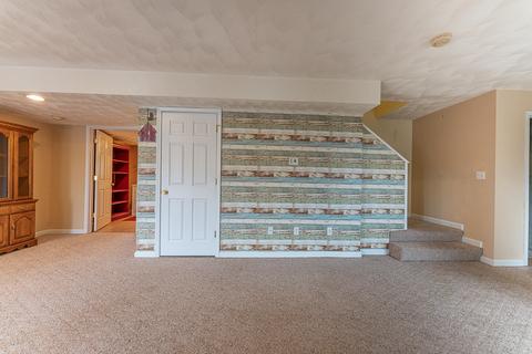 115 Chenault St, Buchanan, VA 24066 photo 30