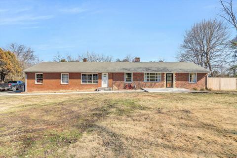 6545 Pendleton Ave, Roanoke, VA 24019 photo 1