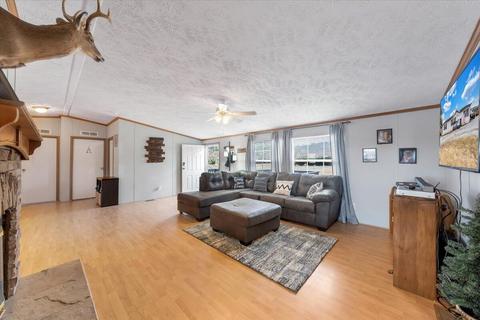 3132 Sandy Level Rd, Goodview, VA 24095 photo 4