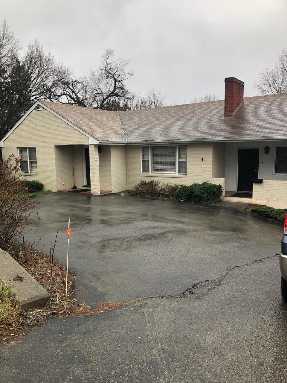 917 E Washington Ave, Vinton, VA 24179 1 photo MLS