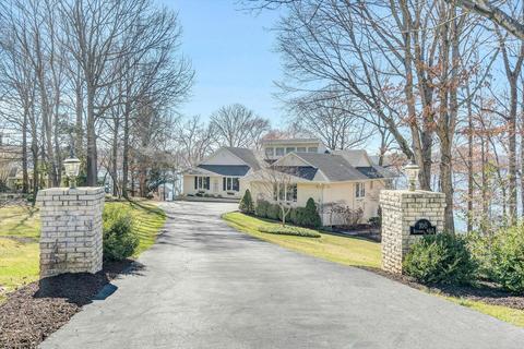 100 Bay Front Rd, Penhook, VA 24137 photo 1