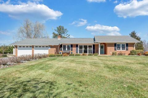 185 Massey Rd, Stuart, VA 24171 photo 1
