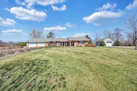 185 Massey Rd, Stuart, VA 24171 photo 2