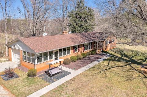 2775 Circle Creek Rd, Penhook, VA 24137 photo 4