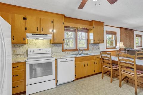 2775 Circle Creek Rd, Penhook, VA 24137 photo 12
