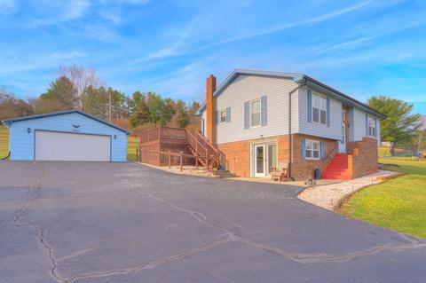 5013 Thornspring Rd, Pulaski, VA 24301 photo 3
