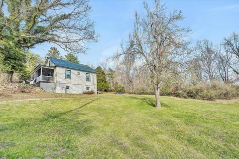 378 High St, Eagle Rock, VA 24085 photo 1