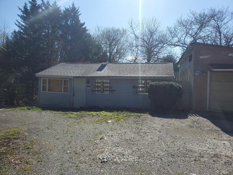 525 Tinker Ave, Vinton, VA 24179 photo 2