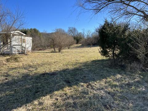 1644 Parrish Rd, Goodview, VA 24095 photo 2
