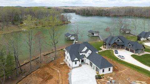 293 Big Cove Dr, Penhook, VA 24137 photo 3