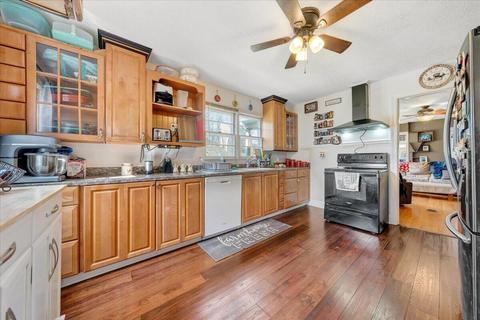 11737 Franklin St, Ferrum, VA 24088 photo 6