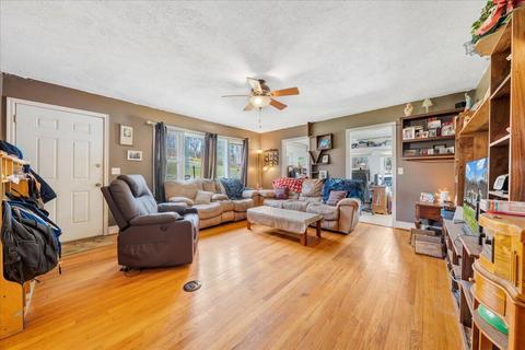 11737 Franklin St, Ferrum, VA 24088 photo 14