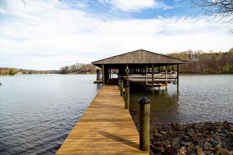 36 Windtree Dr, Moneta, VA 24121 photo 8