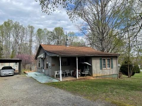 330 Old Mill Rd, Ridgeway, VA 24148 photo 1